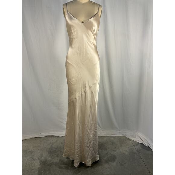 L'Agence 'Serita' White Silk Maxi V-Neck Bias Dress Size 4 - NWT - Picture 2 of 5